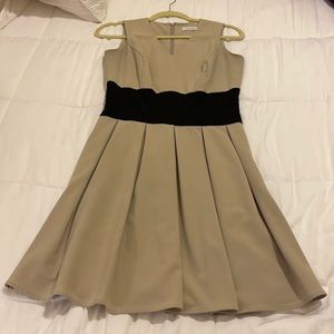 Calvin Klein Dress 6P missing belt